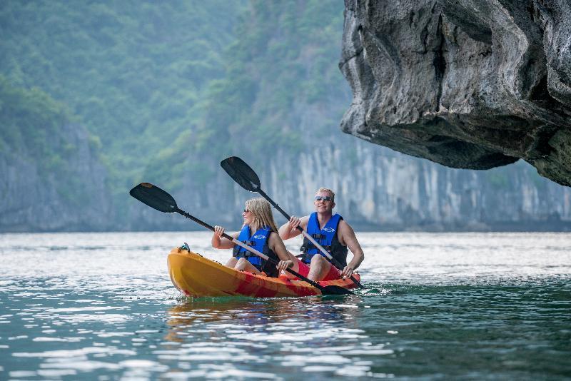 Heritage Line Ylang Cruise - Halong Bay & Lan Ha Bay Халонг Экстерьер фото