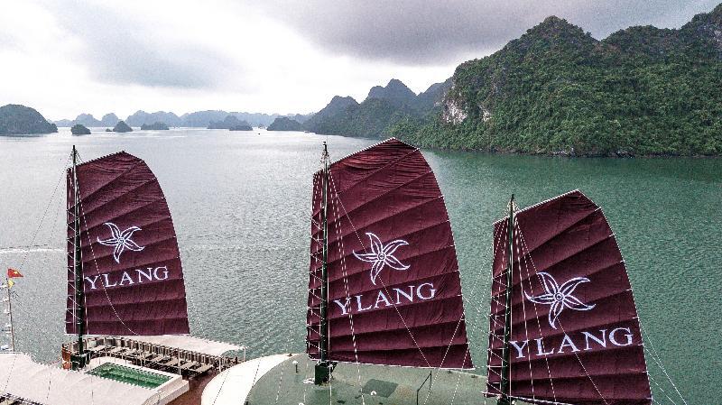 Heritage Line Ylang Cruise - Halong Bay & Lan Ha Bay Халонг Экстерьер фото