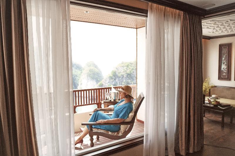 Heritage Line Ylang Cruise - Halong Bay & Lan Ha Bay Халонг Экстерьер фото
